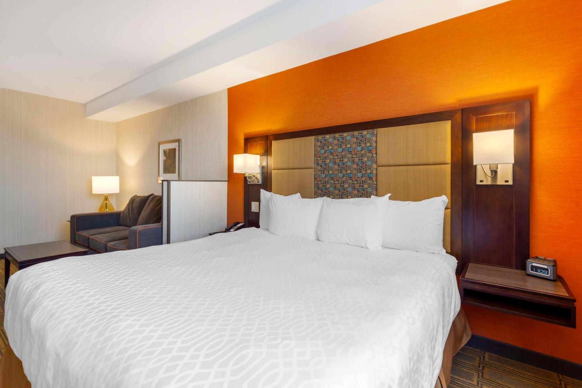 Best Western Plus Chateau Fort St. John מראה חיצוני תמונה
